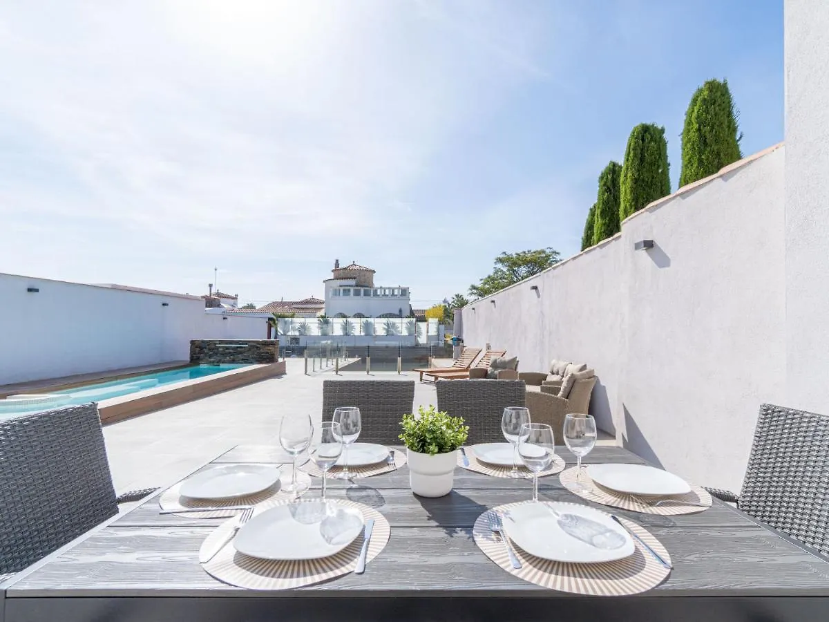 Holiday Home Medes By Interhome Empuriabrava