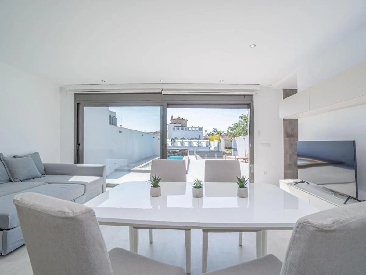 Holiday Home Medes By Interhome Empuriabrava